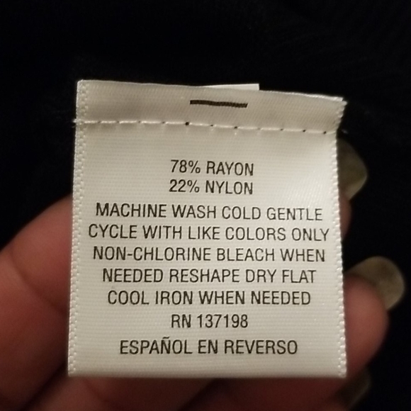 Blouse/Sweater - Picture 6 of 6